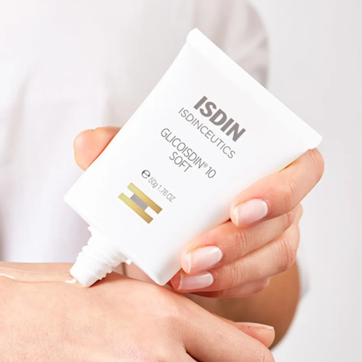 Isdin Glicoisdin 10  Soft, Exfoliating Glycolic Acid Face Gel 50g