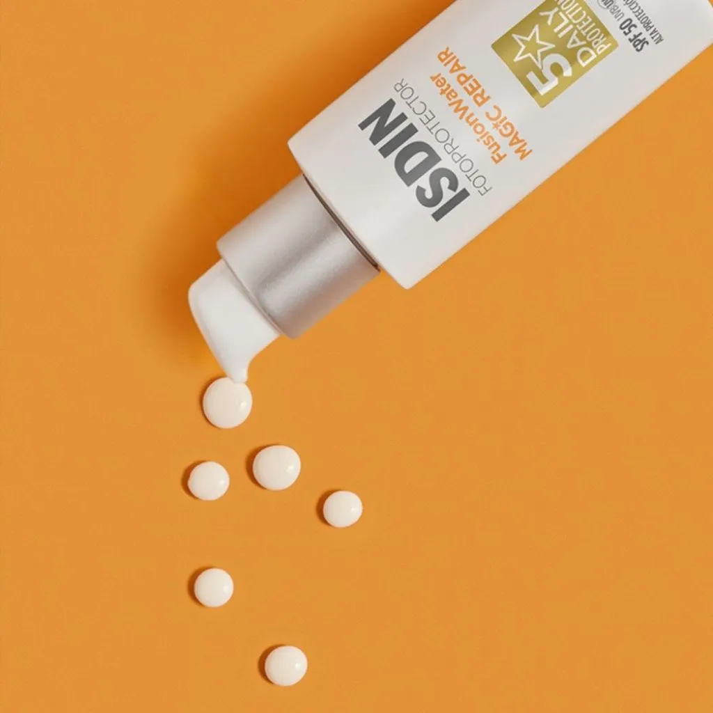 Isdin Fusion Water Magic Repair SPF 50+ Antiphotoaging Sunscreen 50ml